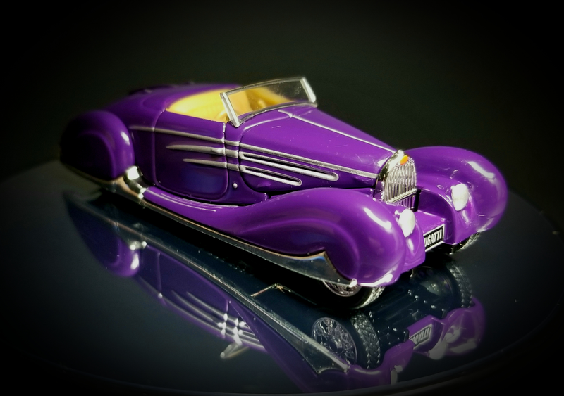 Illustration for article titled French Friday: Bugatti 57C